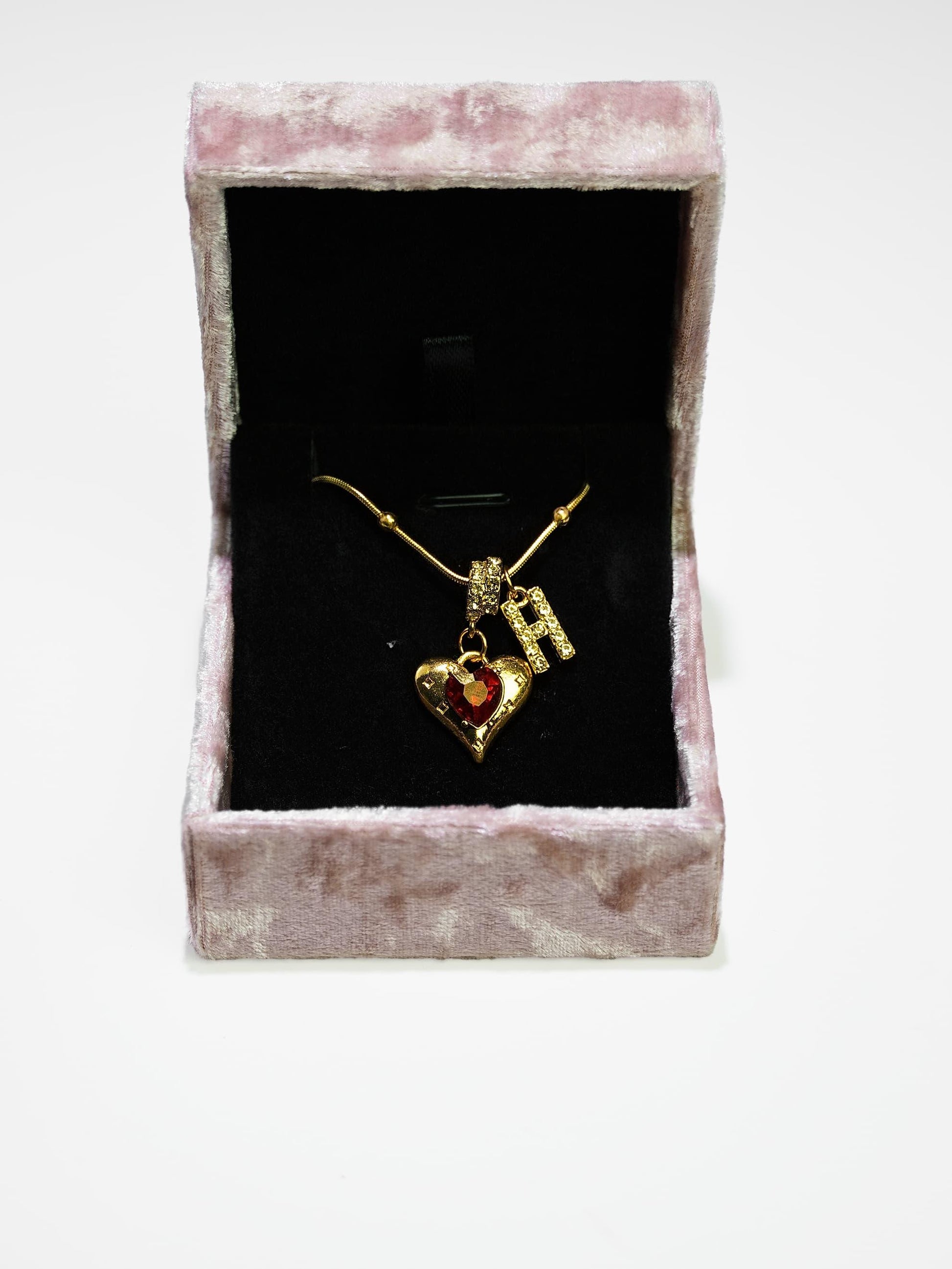 14K Gold Planted Vintage Red Heart Initial Pendant Necklace-05