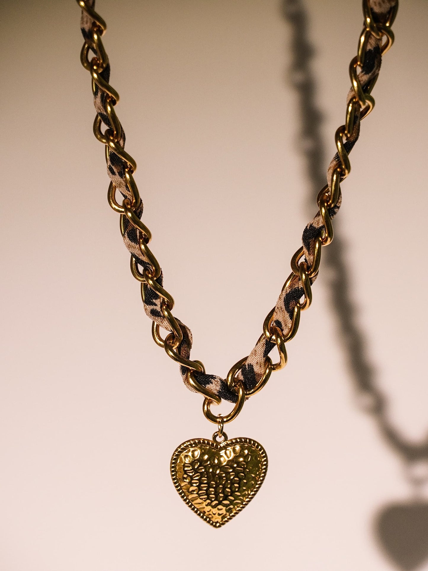 14K Gold Leopard Print Bandana Chain Heart Pendant Necklace-01