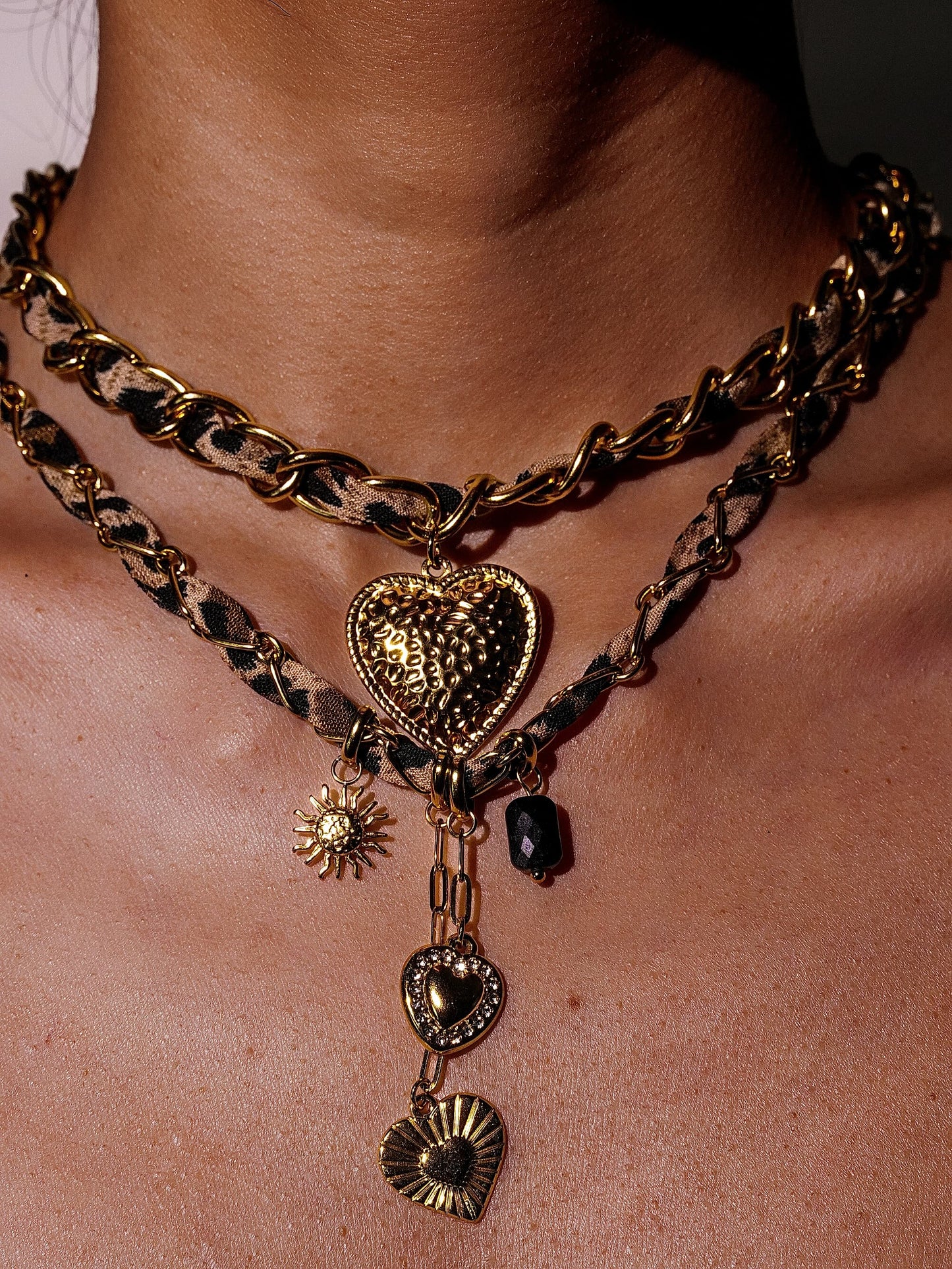 14K Gold Leopard Print Bandana Chain Heart Pendant Necklace-06