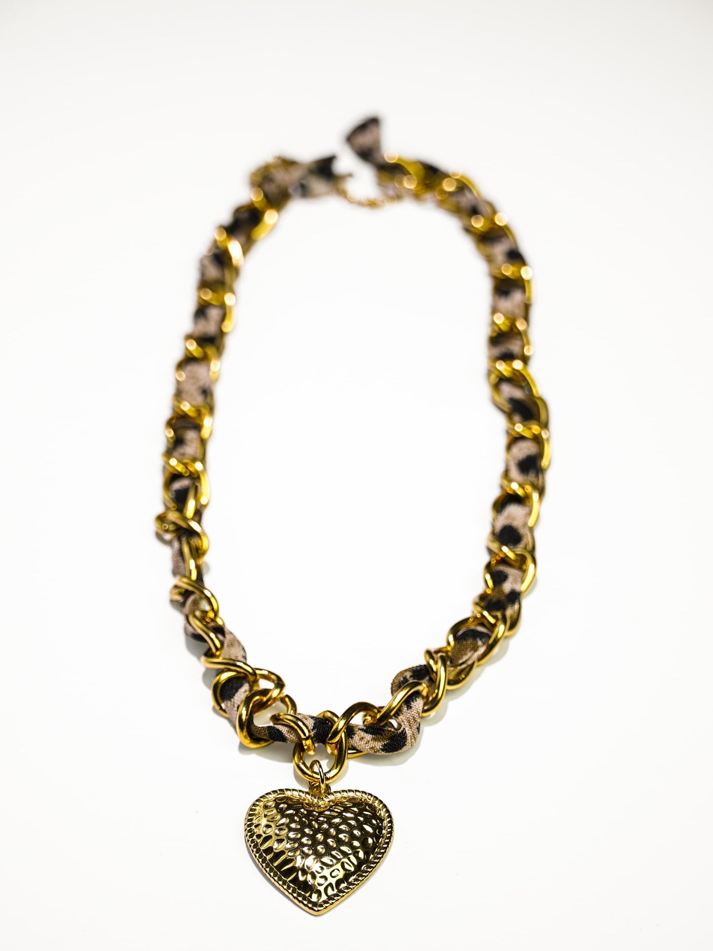 14K Gold Leopard Print Bandana Chain Heart Pendant Necklace-07