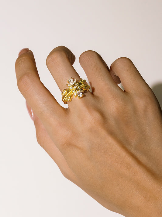 16K Gold Vintage Cluster Diamond Sparkling Ring-01