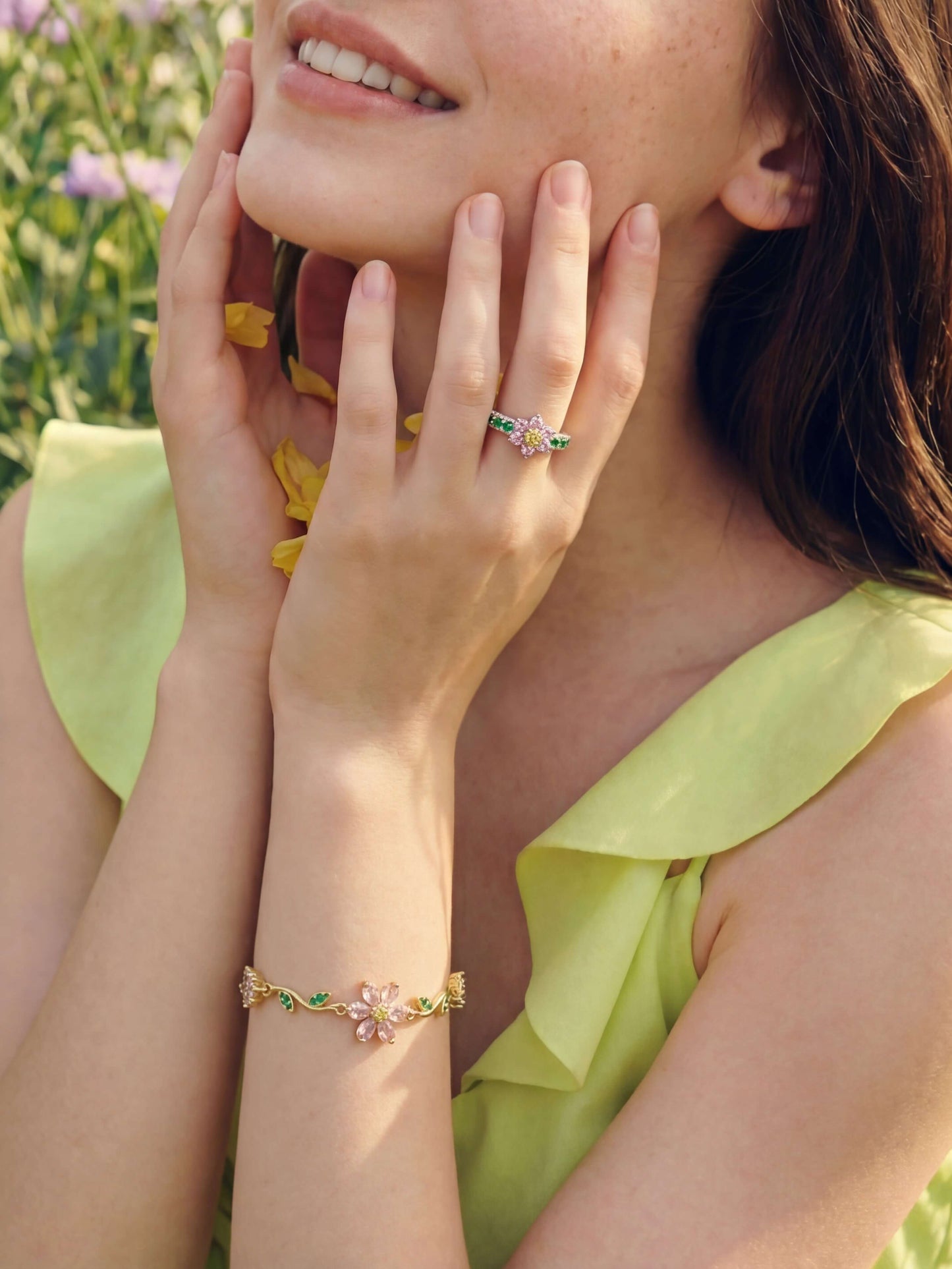 18K Gold Plated Multi Diamond Flower Bracelet